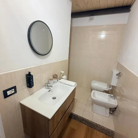 Casa Il Kastriota Apartman Arona